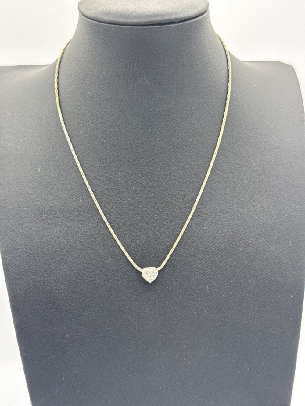 LC Pave Icon Heart Pendant Necklace Minimalist Luxury Old Money